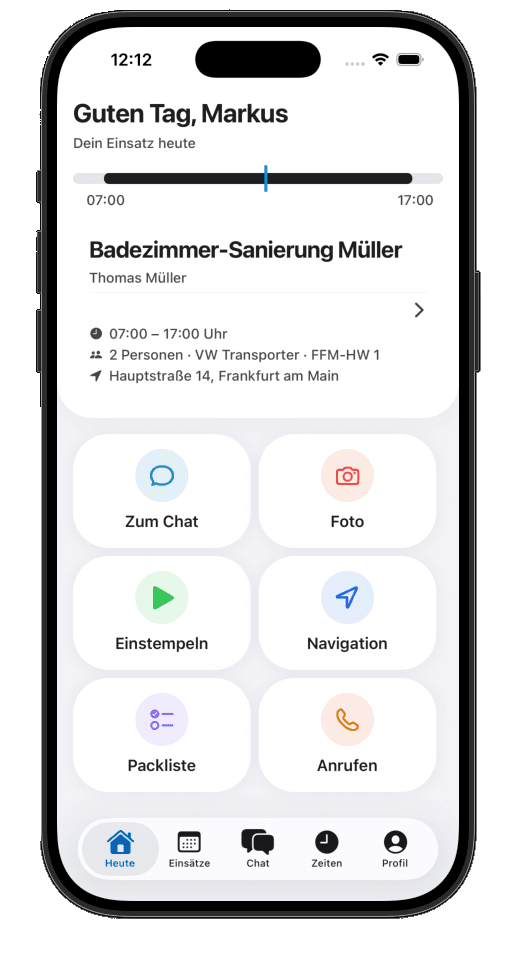rocko als App auf dem Handy: der Tag des Monteurs mit Einsatz, Einstempeln, Foto und Navigation – direkt von der Baustelle